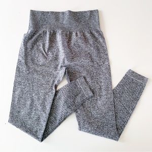 Amazon brand gray seamless leggings size medium